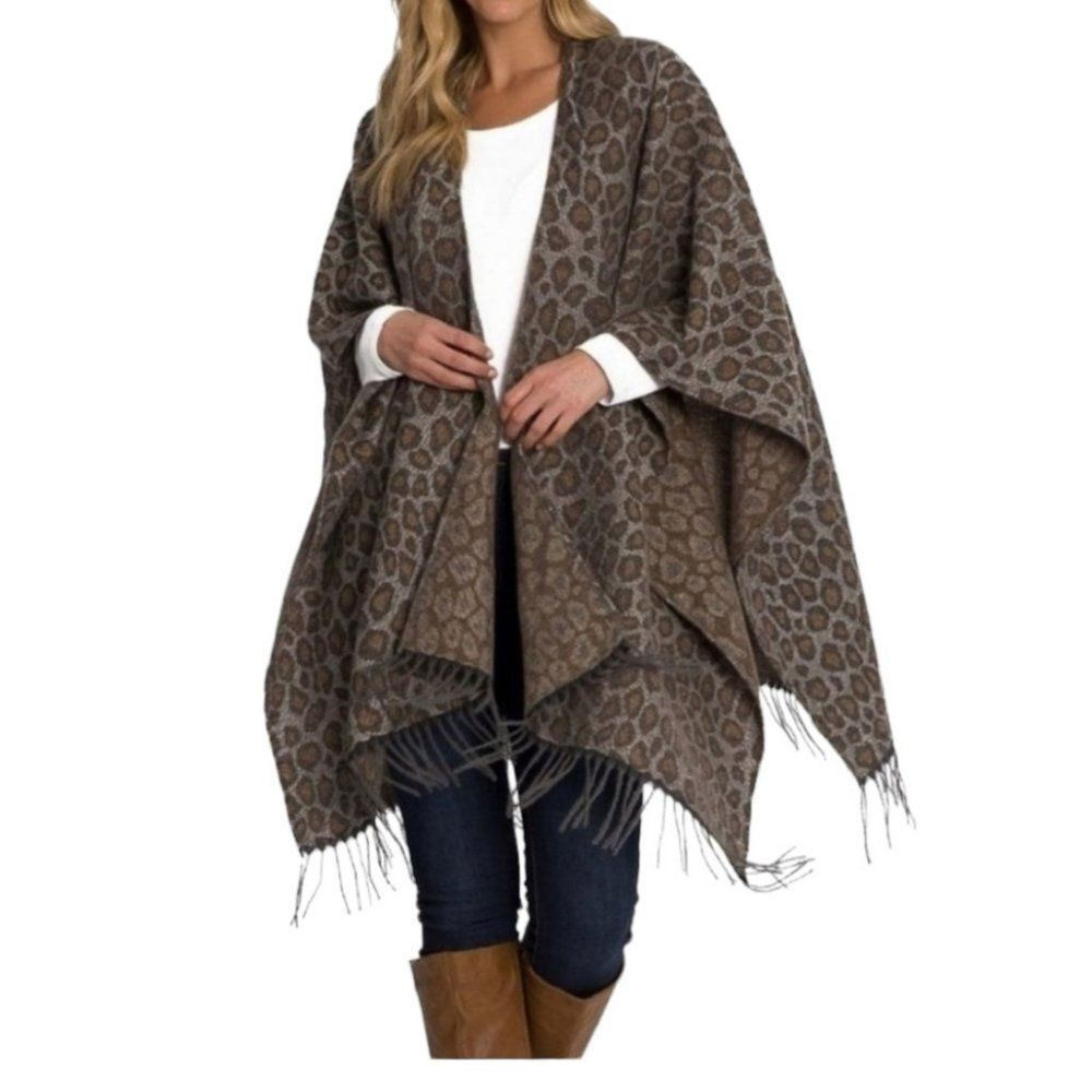 NWOT Woolrich cheetah print poncho - OS - Picture 3 of 7